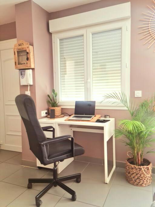 Appartcosy Emplacement Ideal Avec Terrasse & Parking Prive Nîmes Exterior foto
